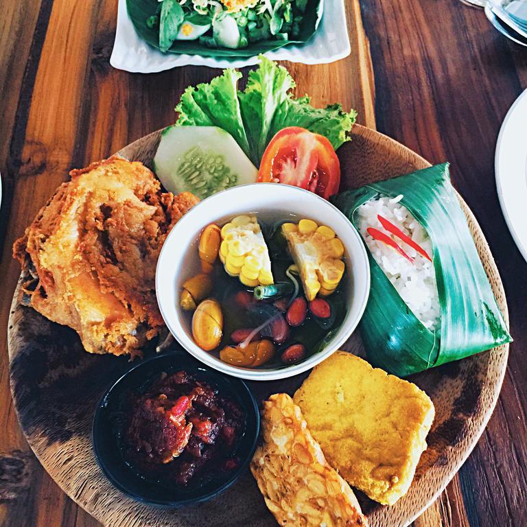 Warisan Heritage Boutique Hotel Surakarta  Екстер'єр фото