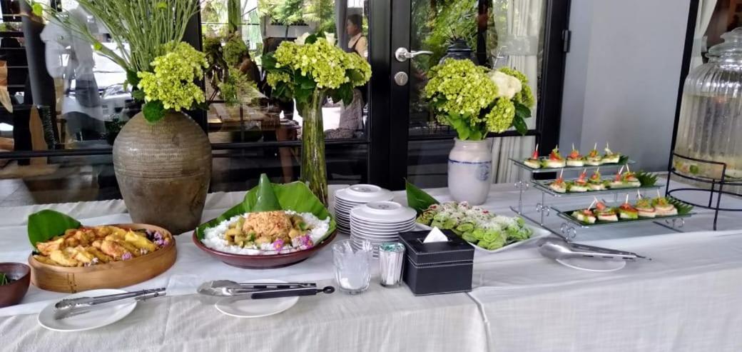 Warisan Heritage Boutique Hotel Surakarta  Екстер'єр фото